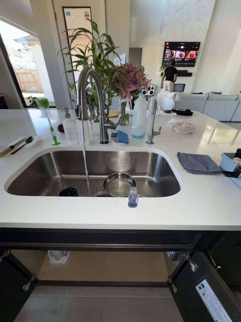 PureGuard Dedicated RO Drinking Water Faucet professionally installed in modern Houston kitchen by United Water Softeners – Instant ultra-pure reverse osmosis water on demand